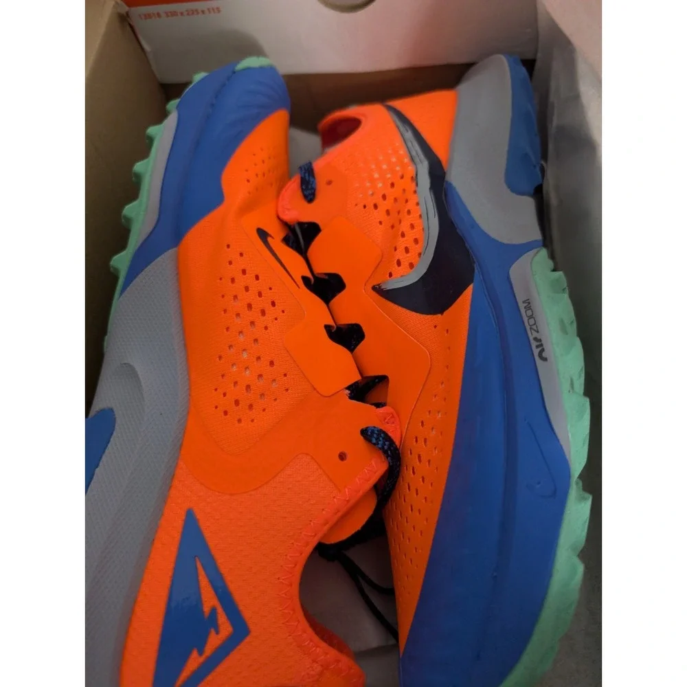 Nike Air Zoom Terra Kiger 7 Trail Running Shoes US 10 CW6062-800